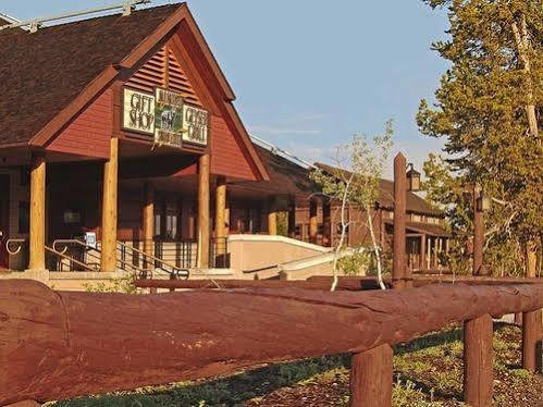 Old Faithful Snow Lodge ภายนอก รูปภาพ